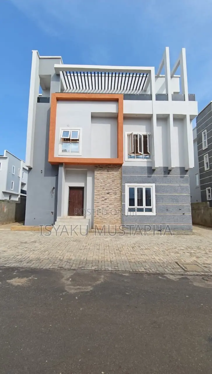 5bdrm Duplex in Peachville Gardens, Kaura for rent in Kaura