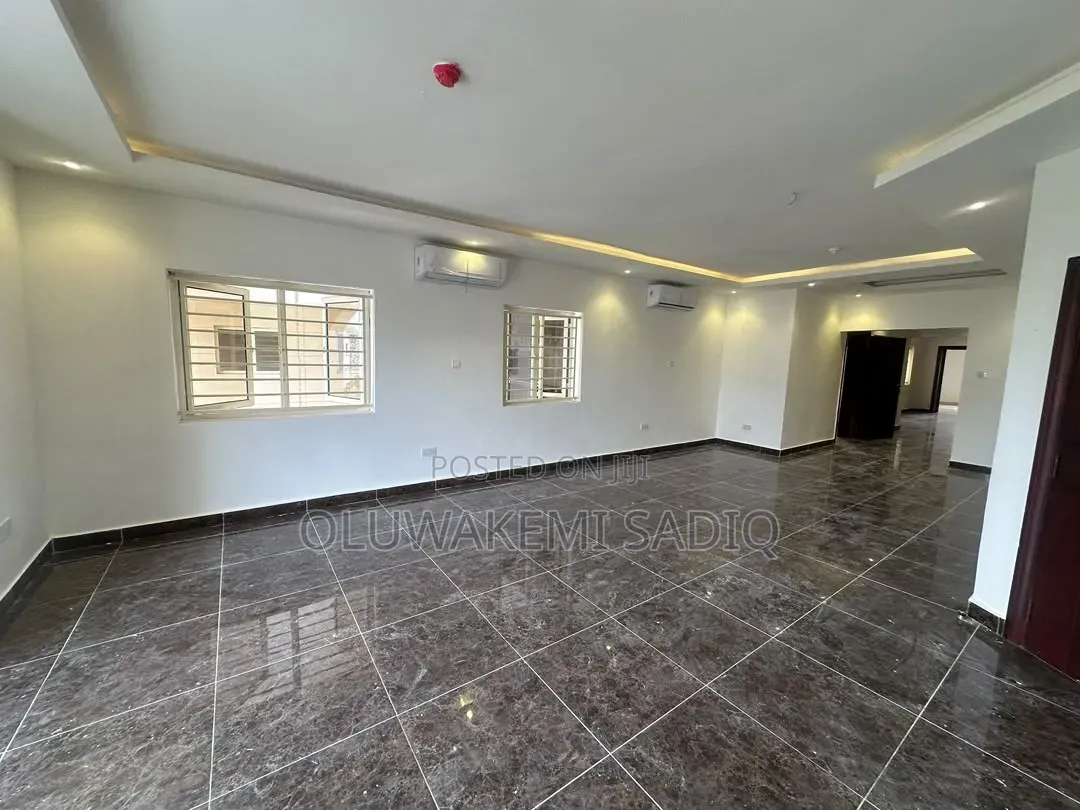 4bdrm Apartment in Banana Island Ikoyi for rent in Banana Island