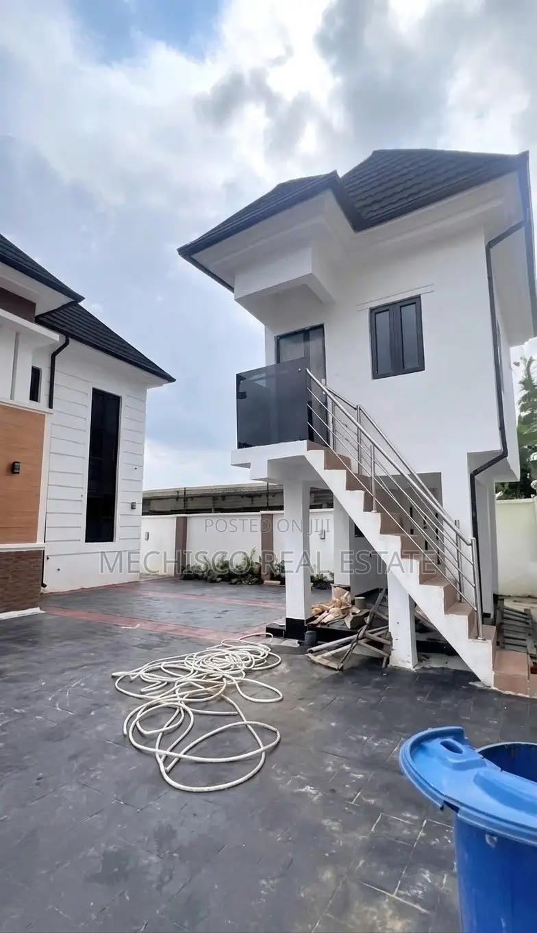 4bdrm Duplex in Rumuokwurusi for sale in Rumuokwurusi