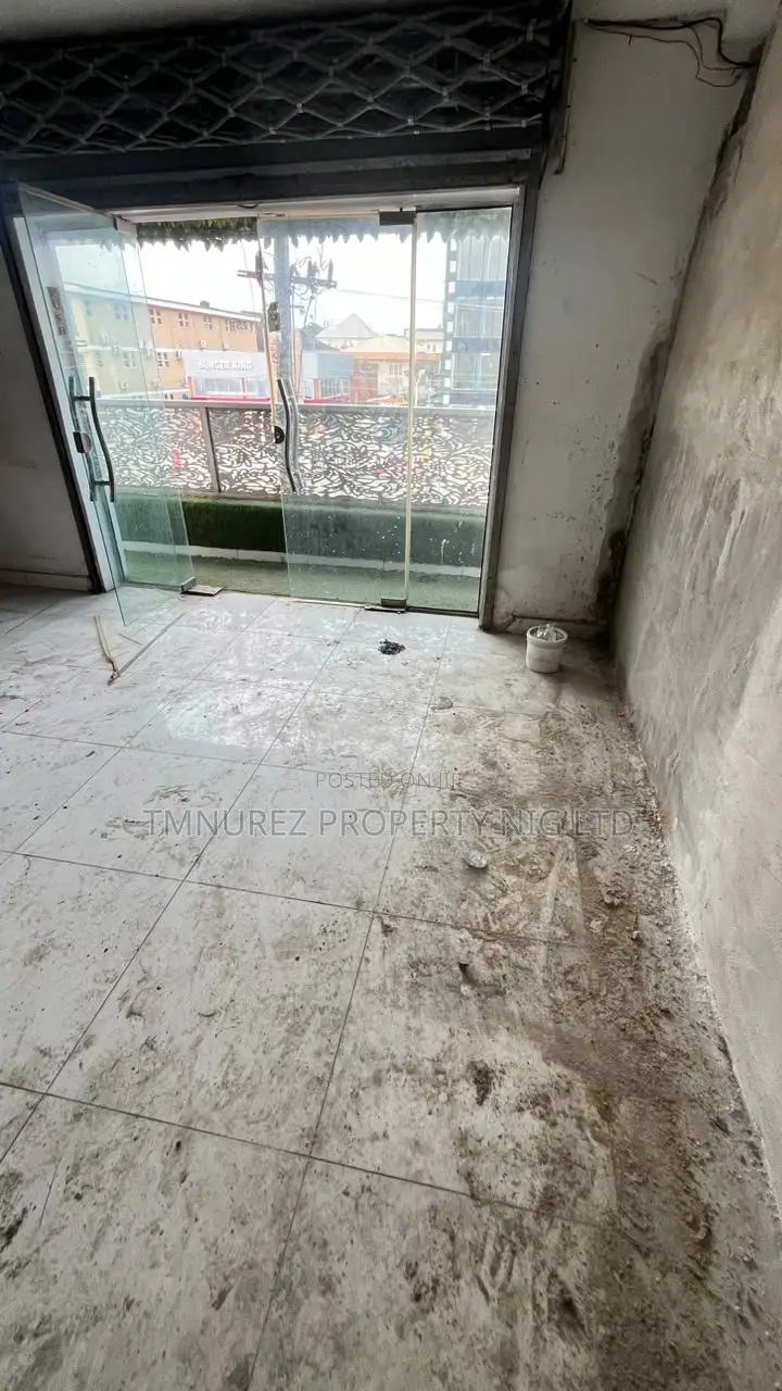 50sqm Showroom for Rent in Jakande