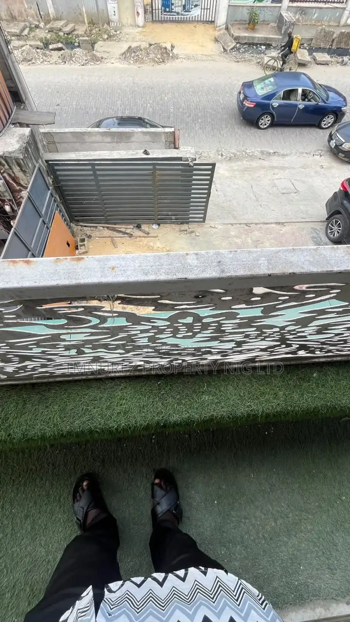 50sqm Showroom for Rent in Jakande