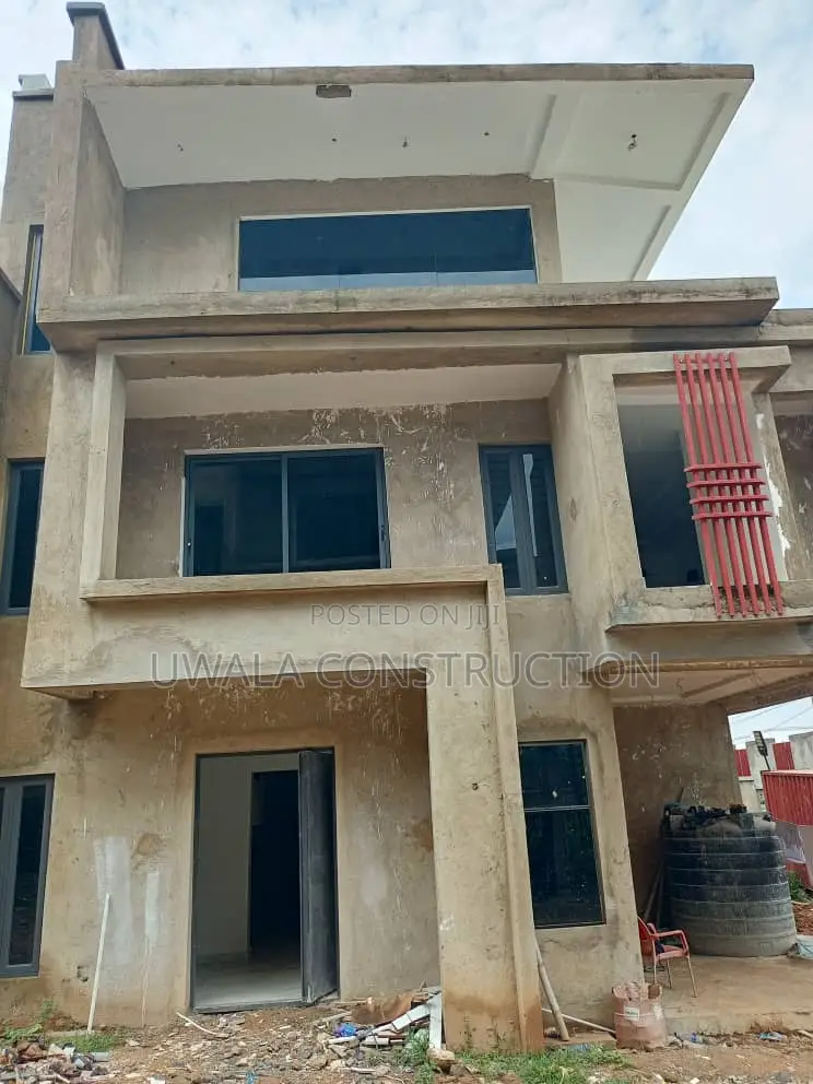 5bdrm Duplex in Mabushi for sale in Mabushi