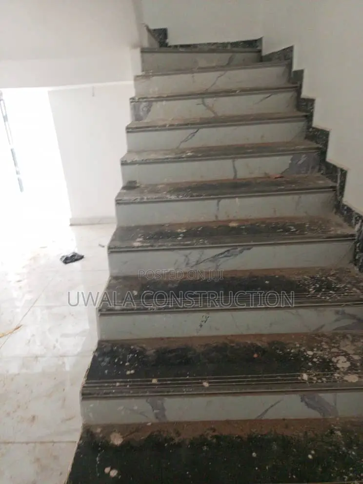 5bdrm Duplex in Mabushi for sale in Mabushi