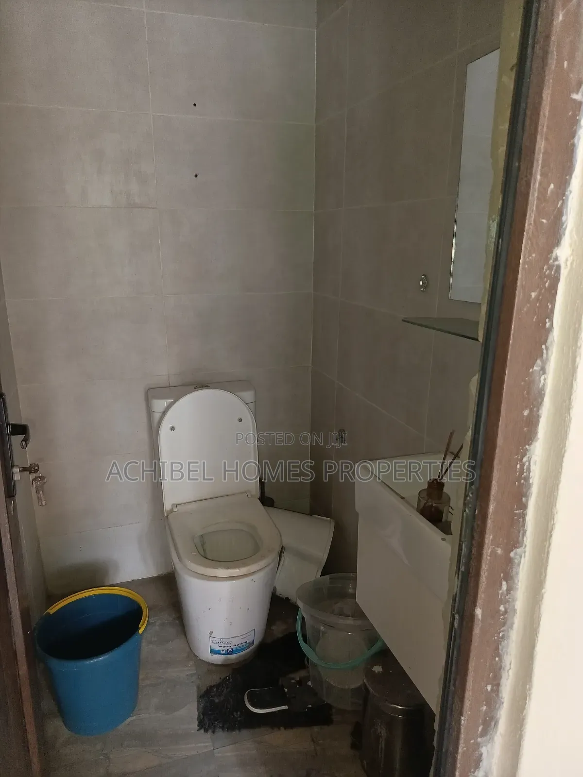 4bdrm Duplex in Chevron Alternative, Lekki Phase 2 for rent in Lekki Phase 2