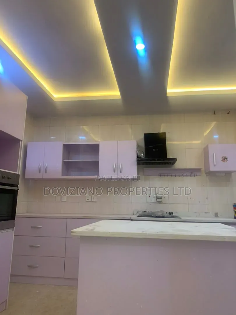 3bdrm Apartment in Lekki Phase 1 for rent in Lekki Phase 1