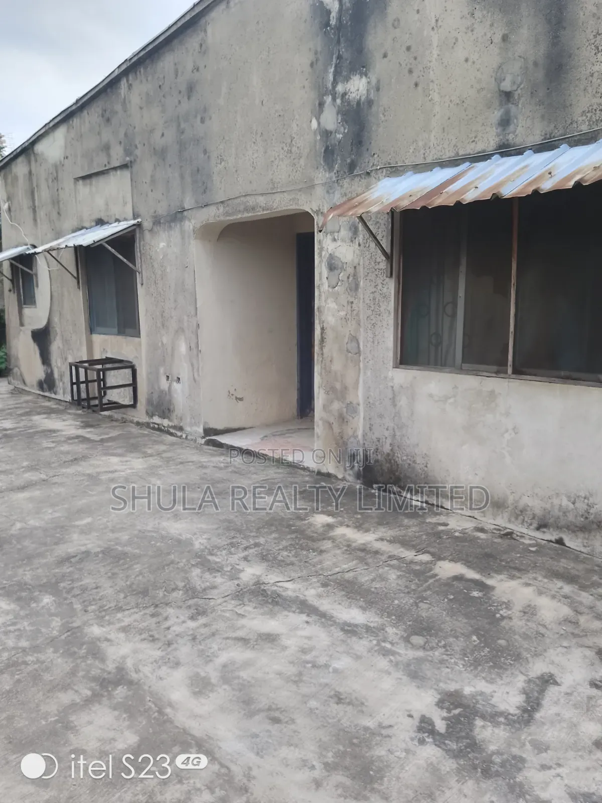 Furnished 19bdrm House in Ojo for sale in Ojo