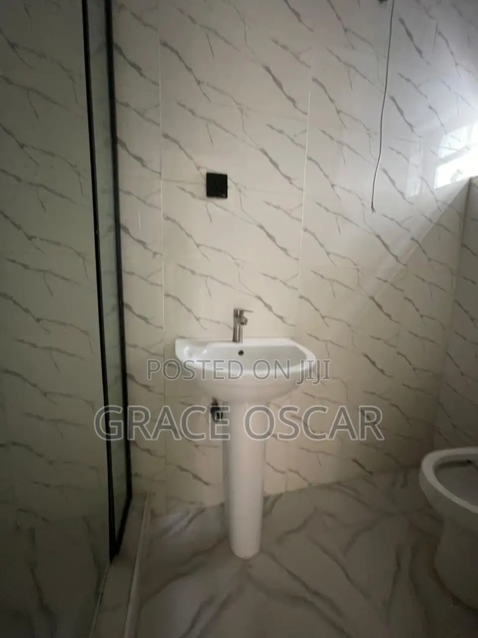 3bdrm Duplex in Ikota for rent in Ikota