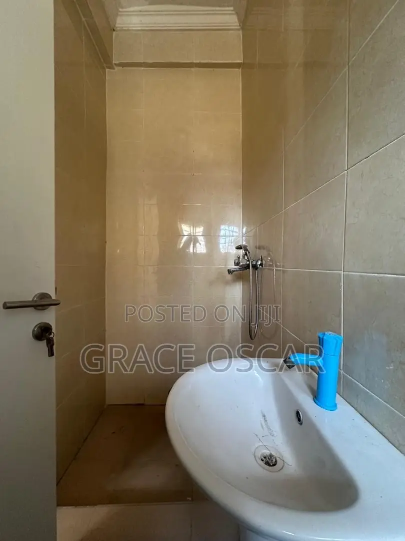 2bdrm Apartment in Ikota for sale in Ikota