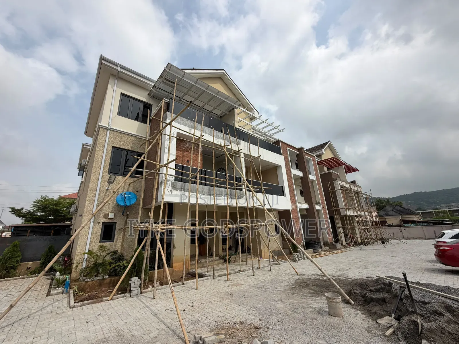 Furnished 4bdrm Townhouse / Terrace for rent in Katampe Extension