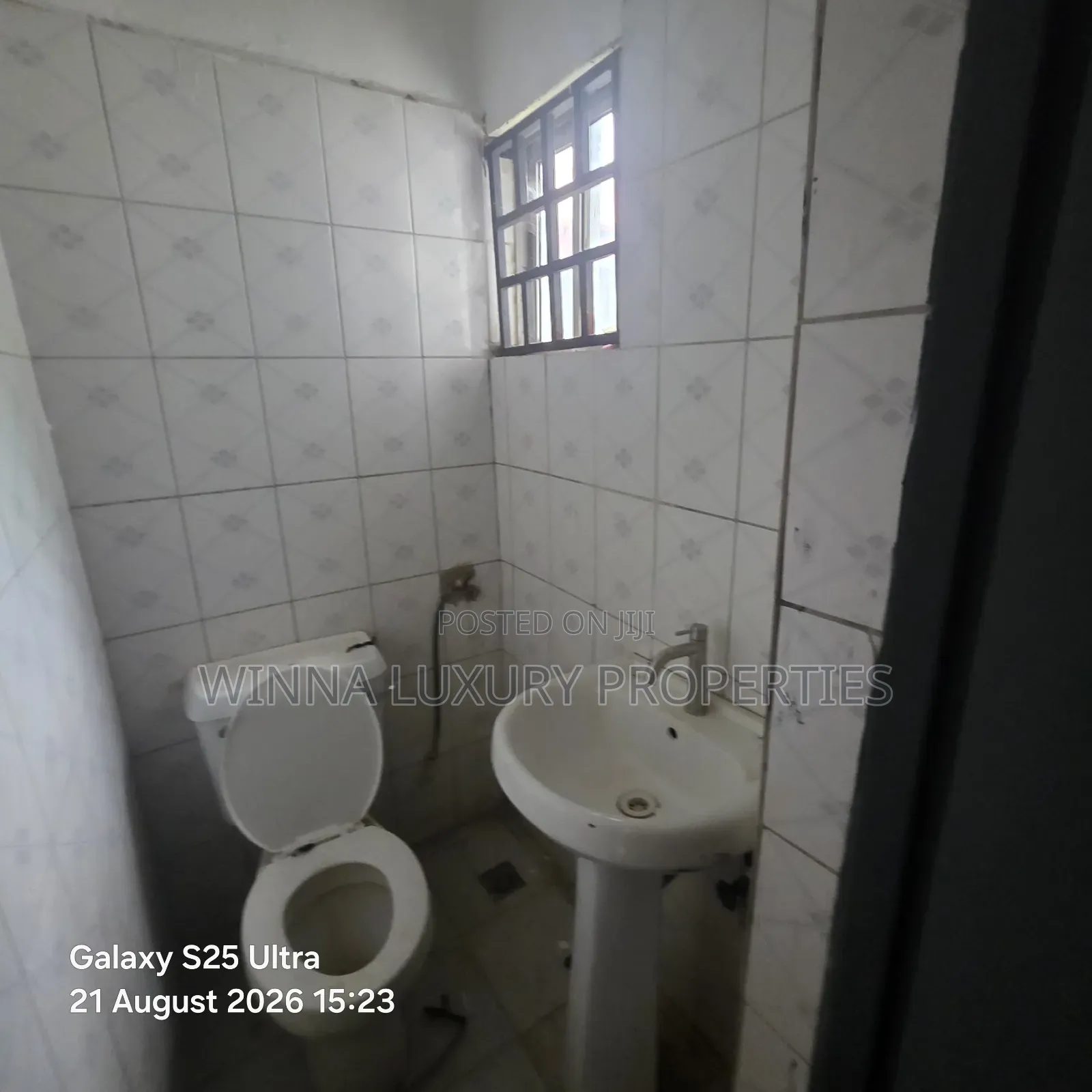 2bdrm Bungalow in Fha, Lugbe By Car for rent in Lugbe District