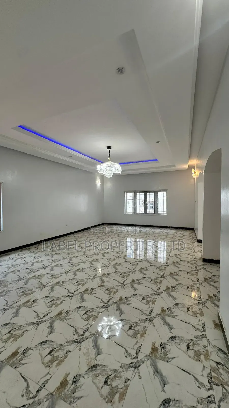 4bdrm Duplex in Dawaki Morden Market for sale in Dawaki