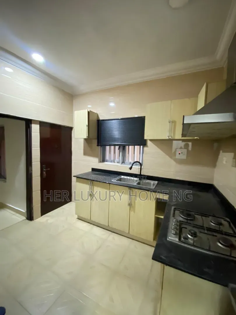 3bdrm Apartment in Chevron for rent in Chevron