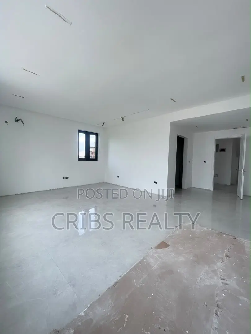 4bdrm House in Off Lekki-Epe Expressway for sale in Off Lekki-Epe Expressway
