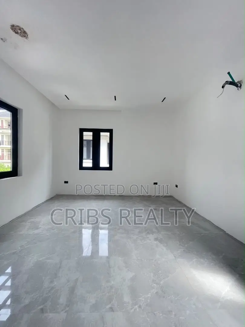 4bdrm House in Off Lekki-Epe Expressway for sale in Off Lekki-Epe Expressway