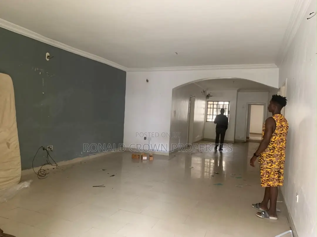 3bdrm Apartment in Lekki Phase 1 for rent in Lekki Phase 1