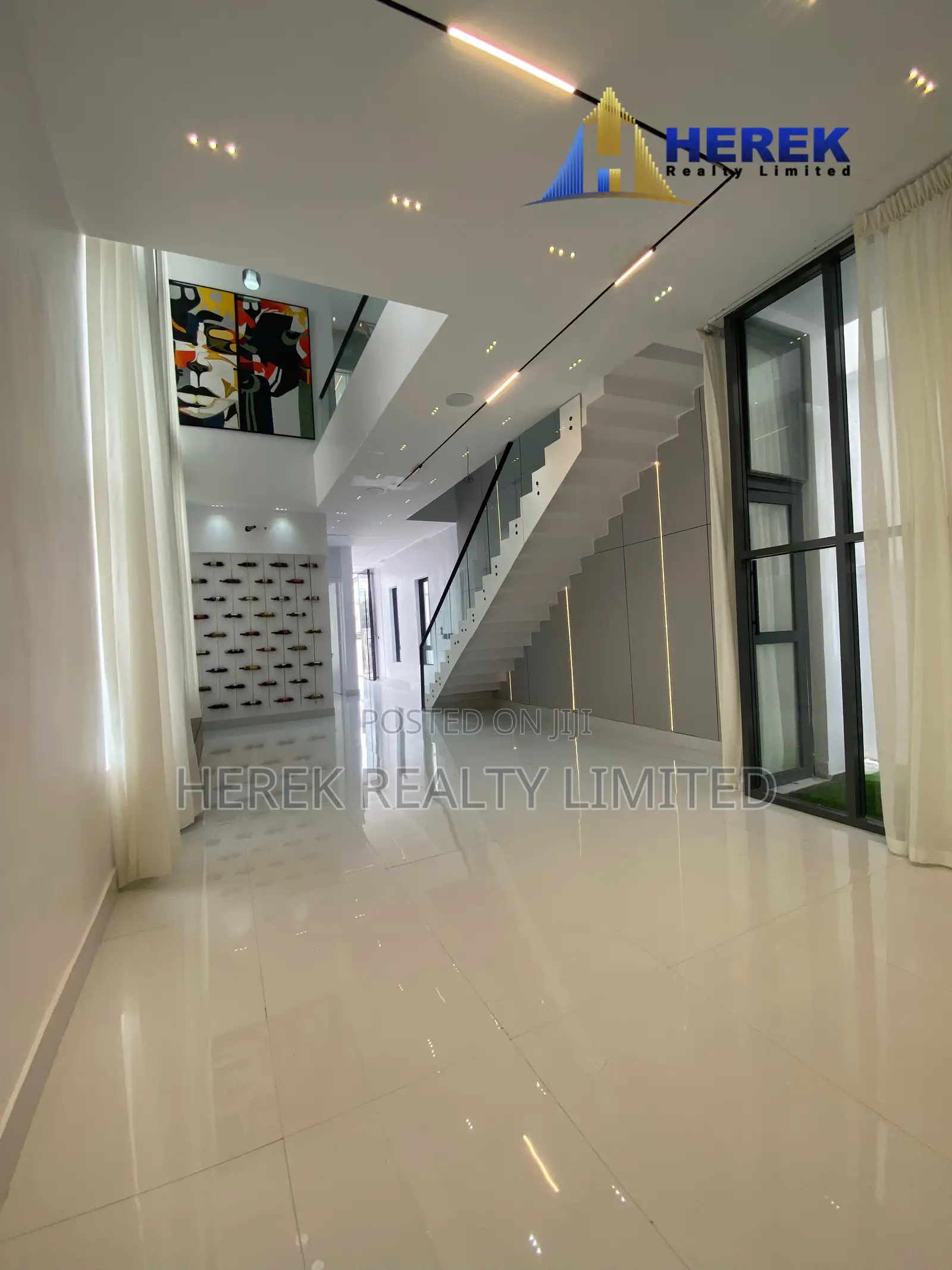 5bdrm Duplex in Ikota Villa for sale in Ikota