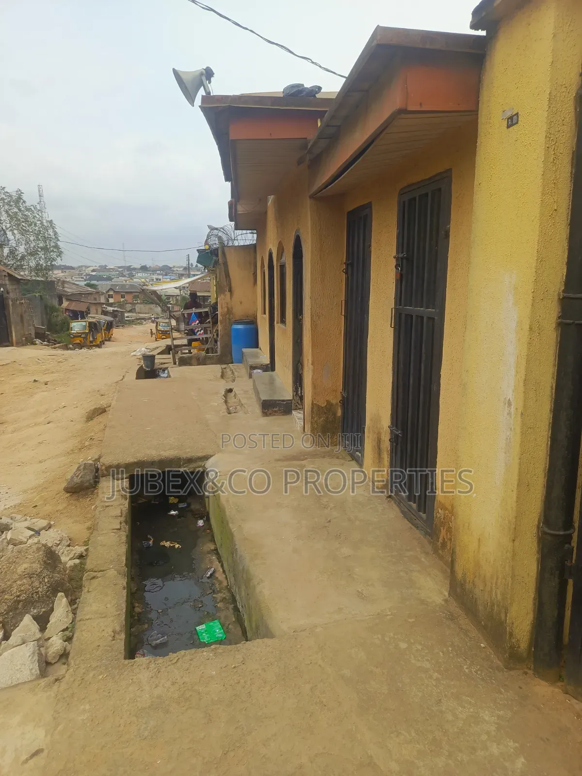 3bdrm Block of Flats in Olutoye Street Ekoro, Abule Egba for sale in Abule Egba