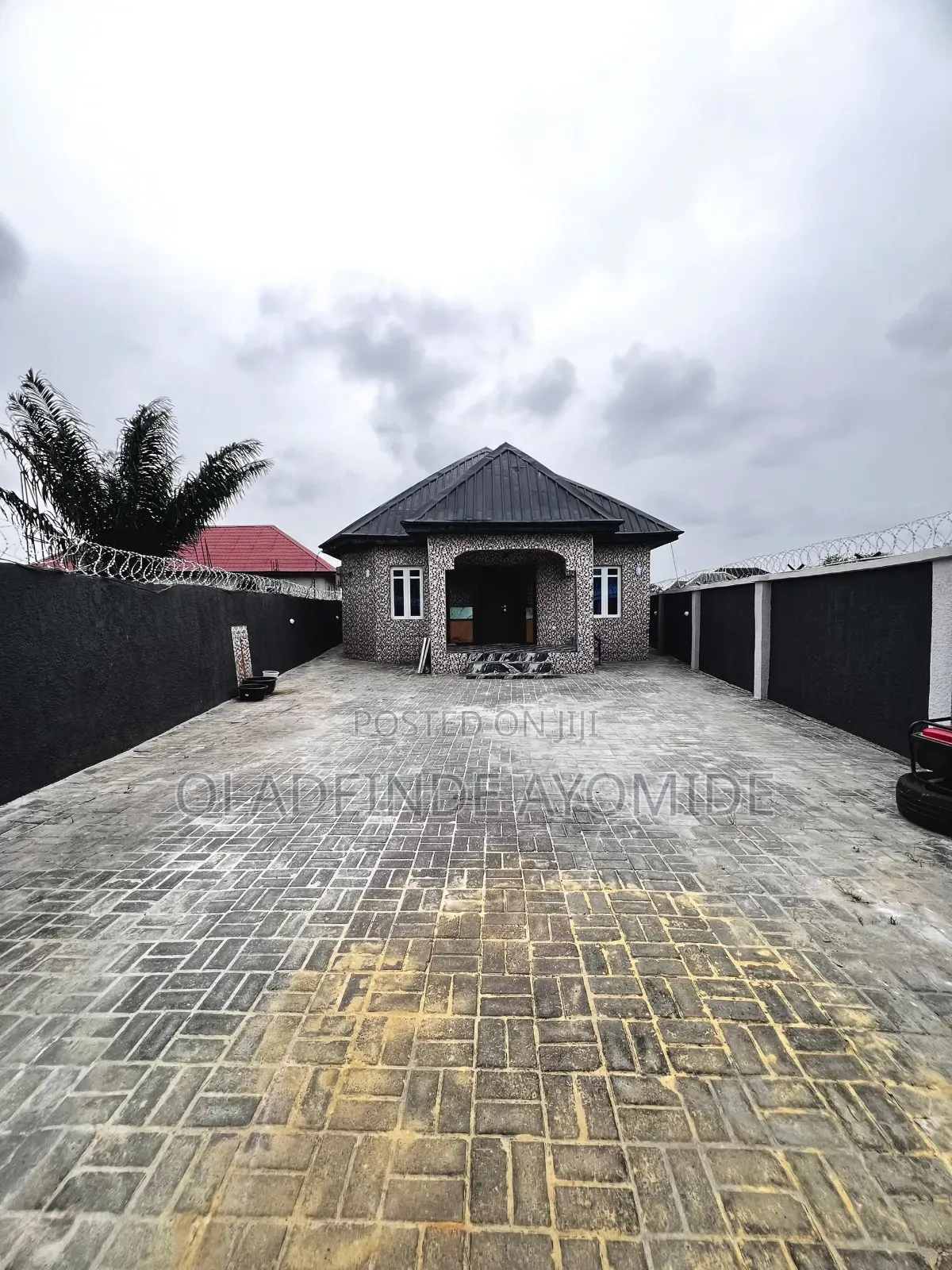 4bdrm Bungalow in Eleko for sale in Eleko