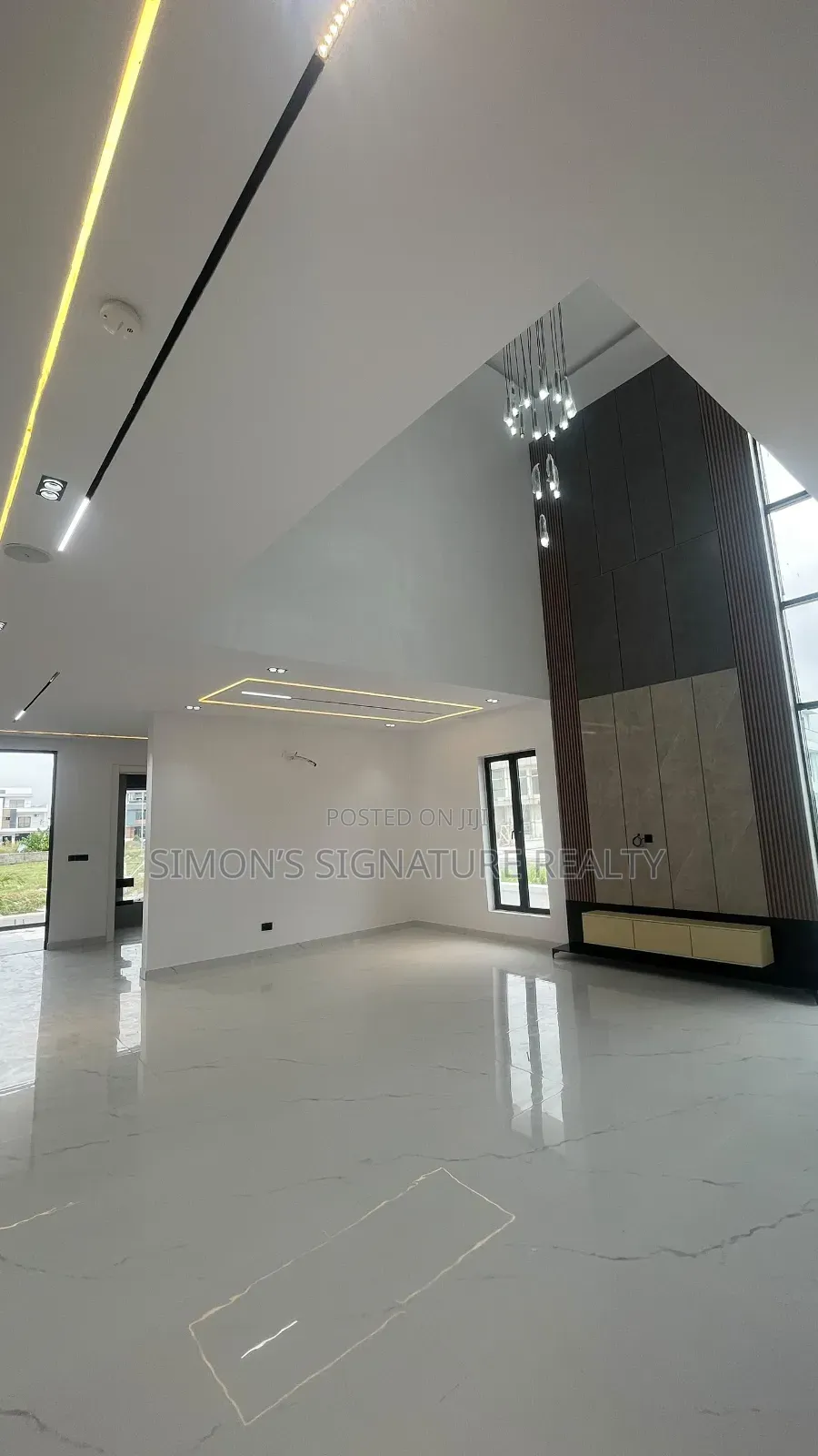 5bdrm Duplex in Cowrie Creek Estate, Ikate for sale in Ikate