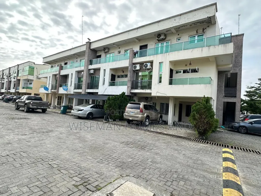 4bdrm Duplex in Chevron Drive Lekki for sale in Chevron