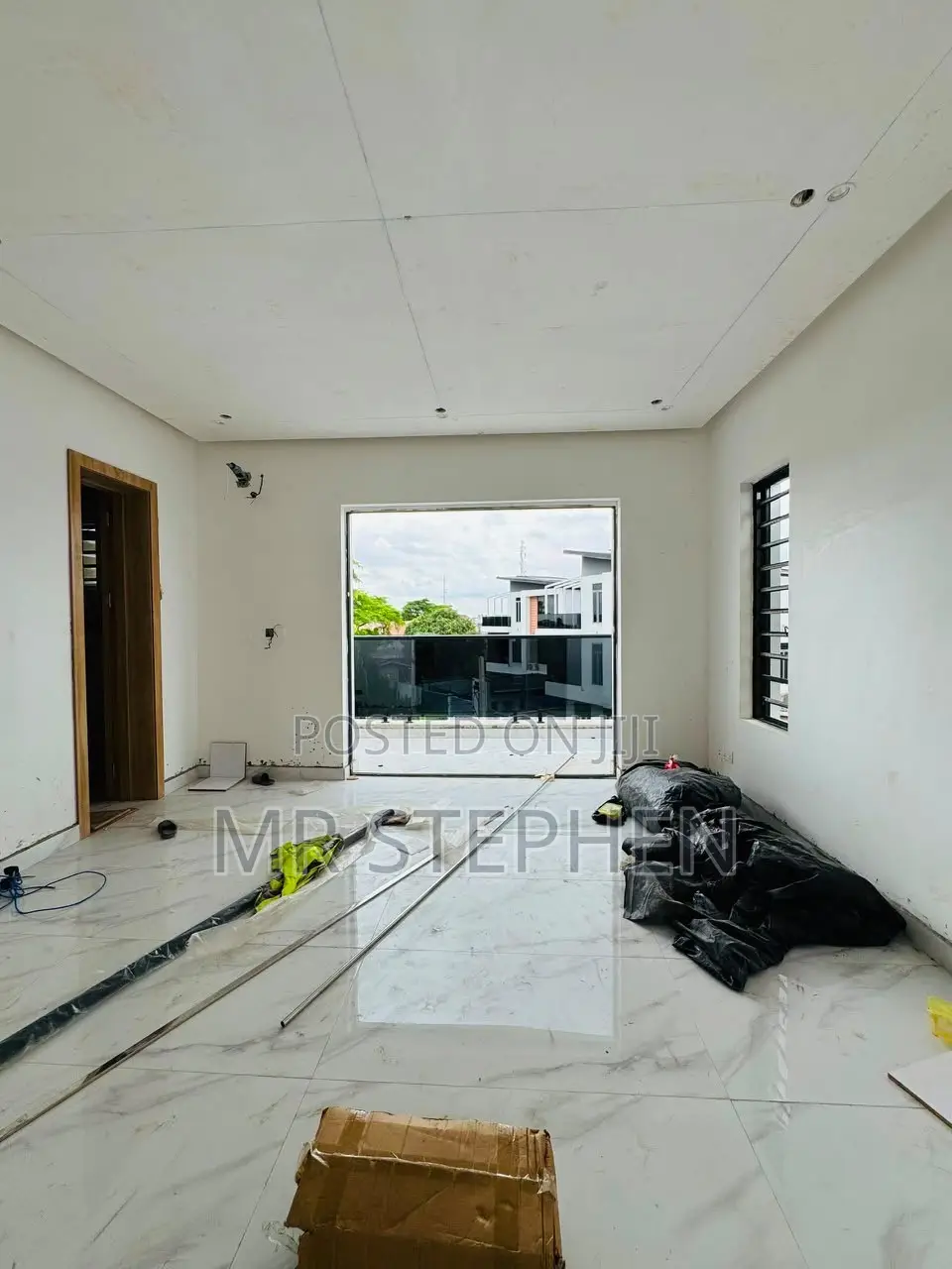 Furnished 4bdrm Duplex in Omole Phase 1 for sale in Omole Phase 1