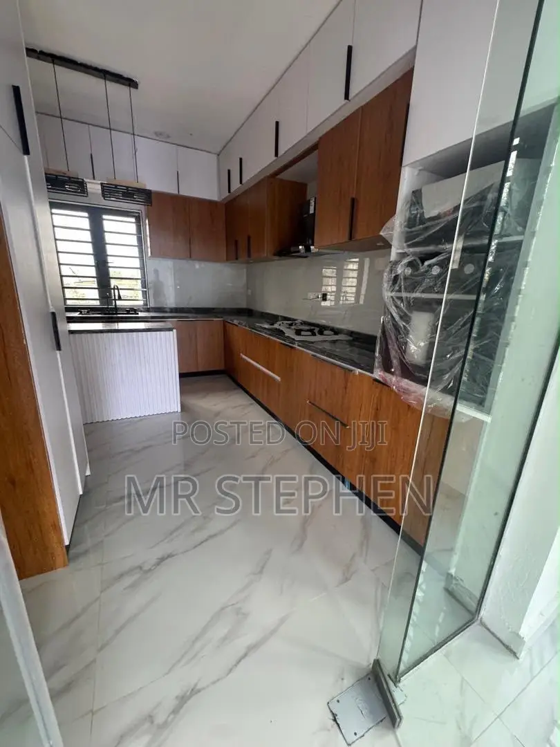 Furnished 4bdrm Duplex in Omole Phase 1 for sale in Omole Phase 1
