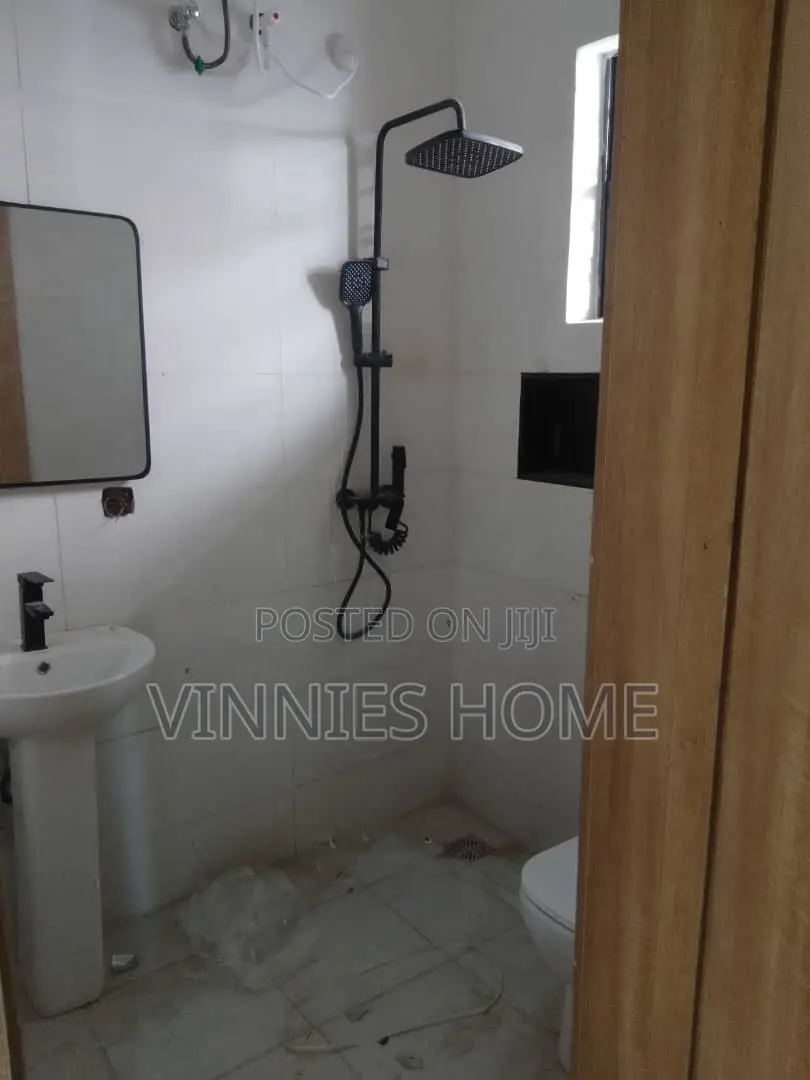 1bdrm Room & Parlour in Lekki Scheme 2 for rent in Abraham Adesanya Estate