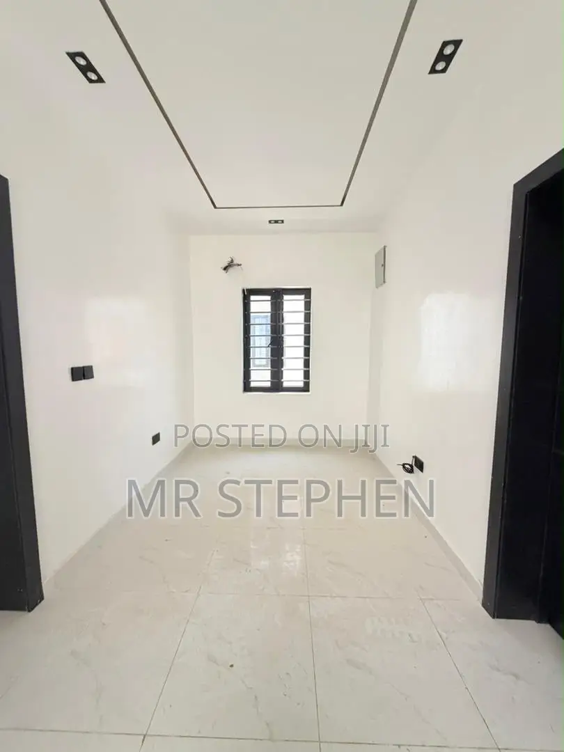 4bdrm Duplex in GRA Phase 1 for sale in GRA Phase 1