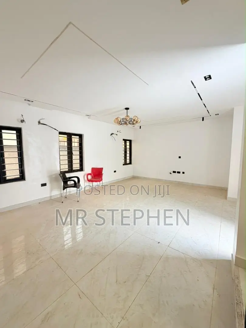 4bdrm Duplex in GRA Phase 1 for sale in GRA Phase 1