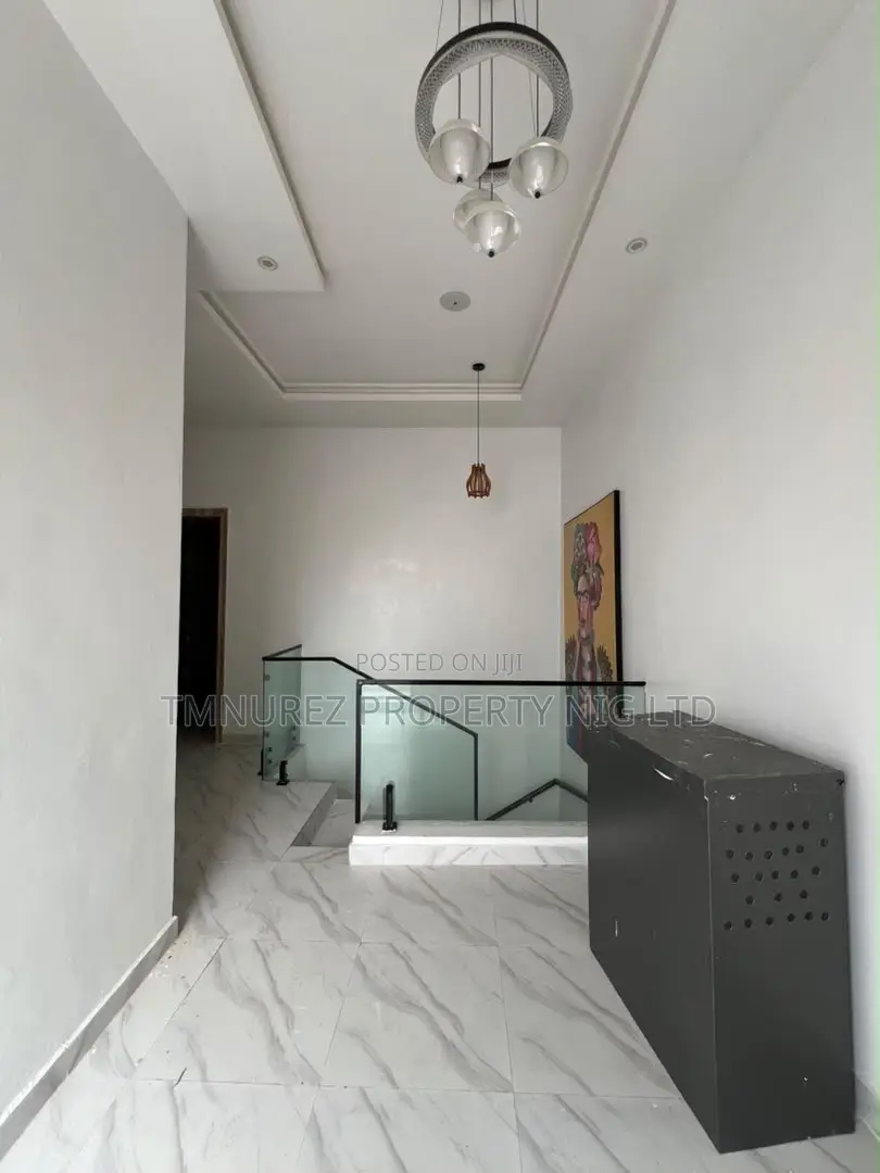 Furnished 4bdrm Duplex in Chevron for rent in Chevron