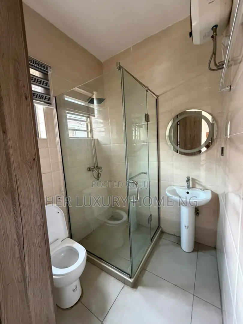 Furnished 1bdrm Shared Apartment in Dpk Estate, Lekki Expressway in Lekki Expressway