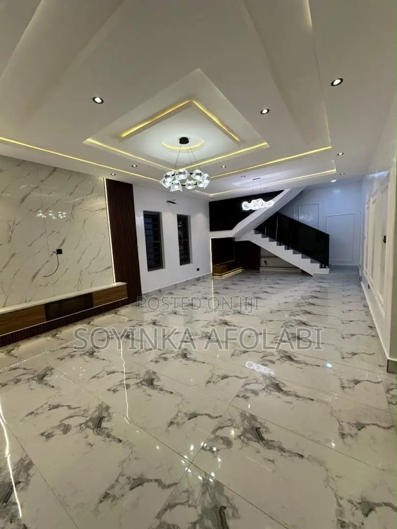 4bdrm Duplex in Sunshine Estate, Sangotedo for sale in Sangotedo