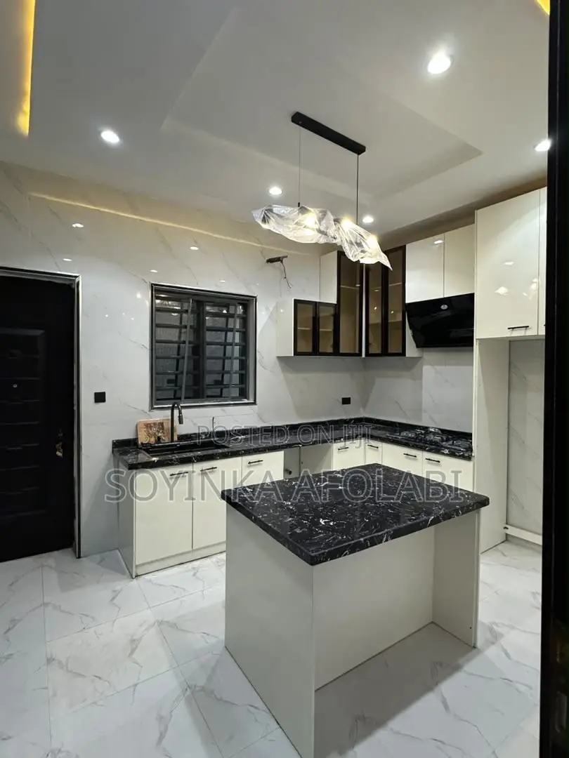 4bdrm Duplex in Sunshine Estate, Sangotedo for sale in Sangotedo