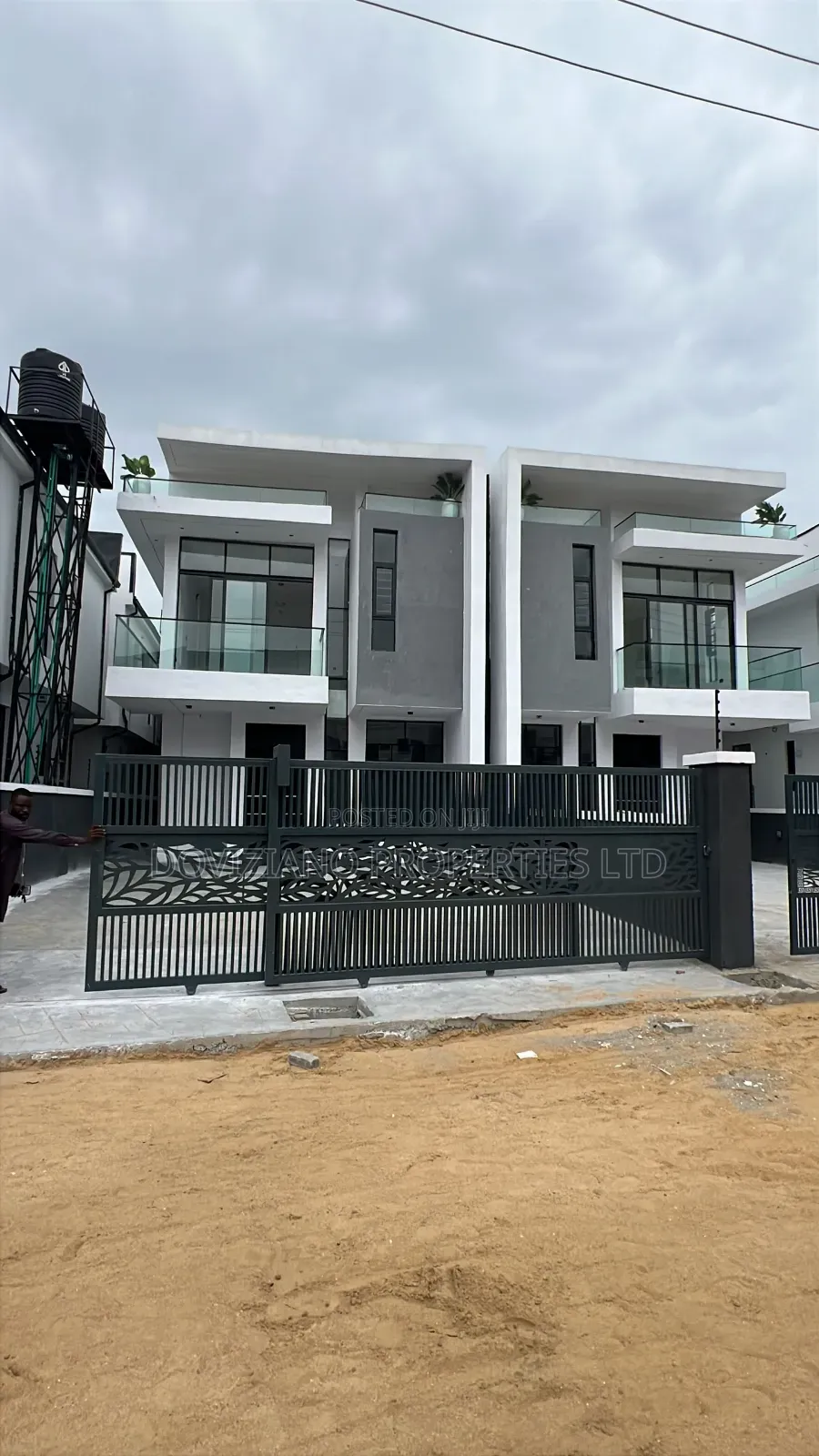 4bdrm Duplex in Ikota for sale in Ikota