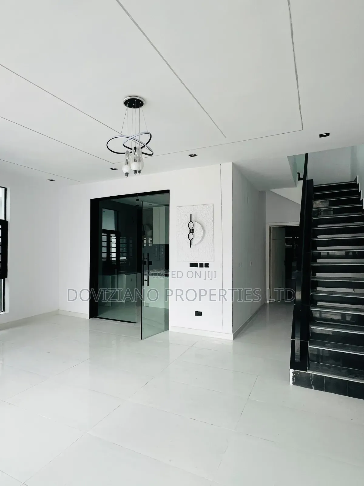4bdrm Duplex in Ikota for sale in Ikota