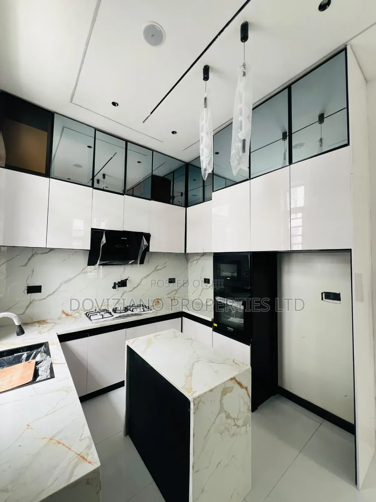 4bdrm Duplex in Ikota for sale in Ikota