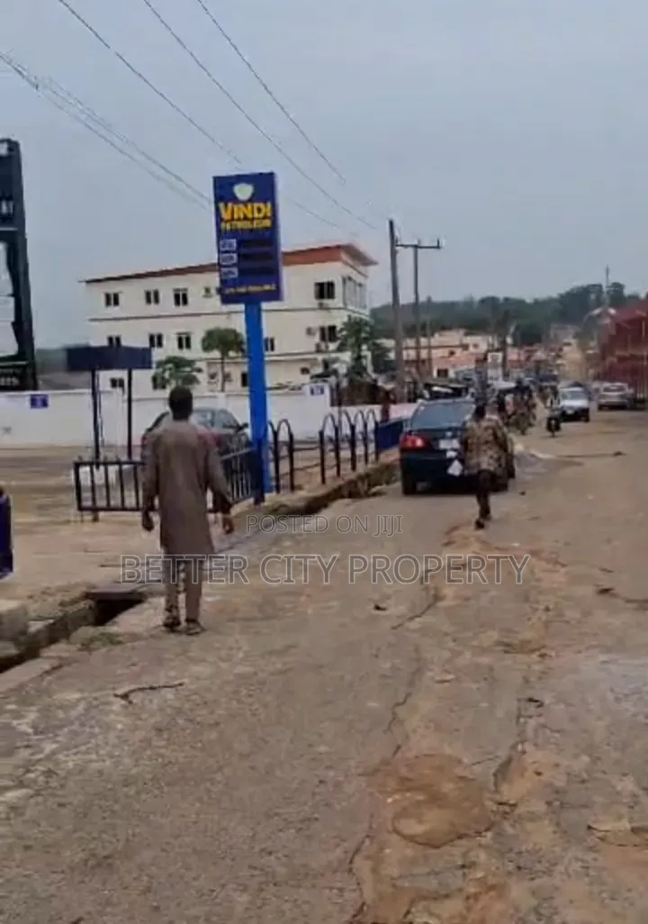 A Prime Filling Station Beside Aleshinloye Intl Market for Lease in Jericho