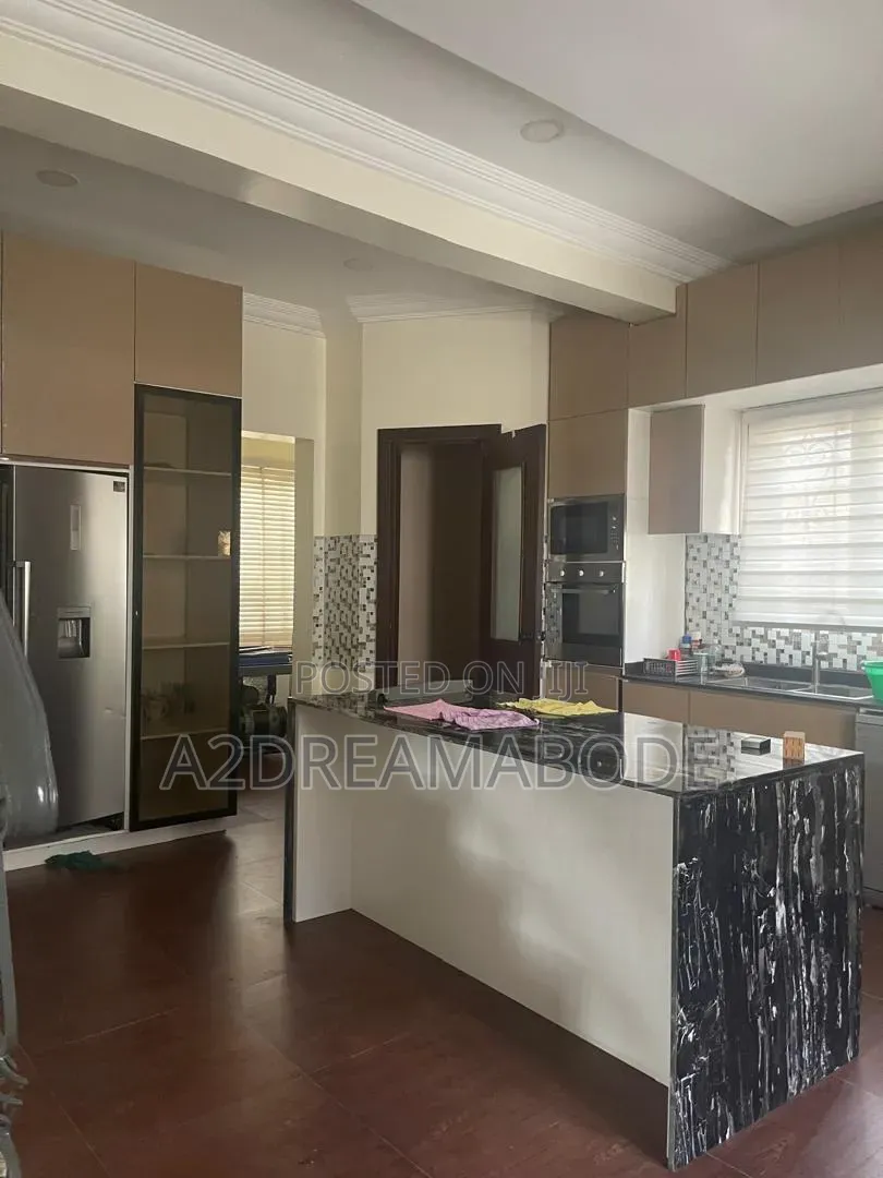 4bdrm Duplex in Lekki, Ikota for sale in Ikota