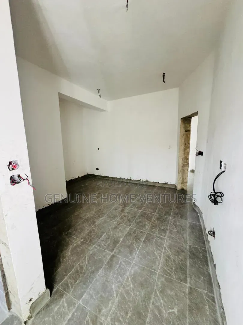 3bdrm Apartment in Abule-Oja for sale in Abule-Oja