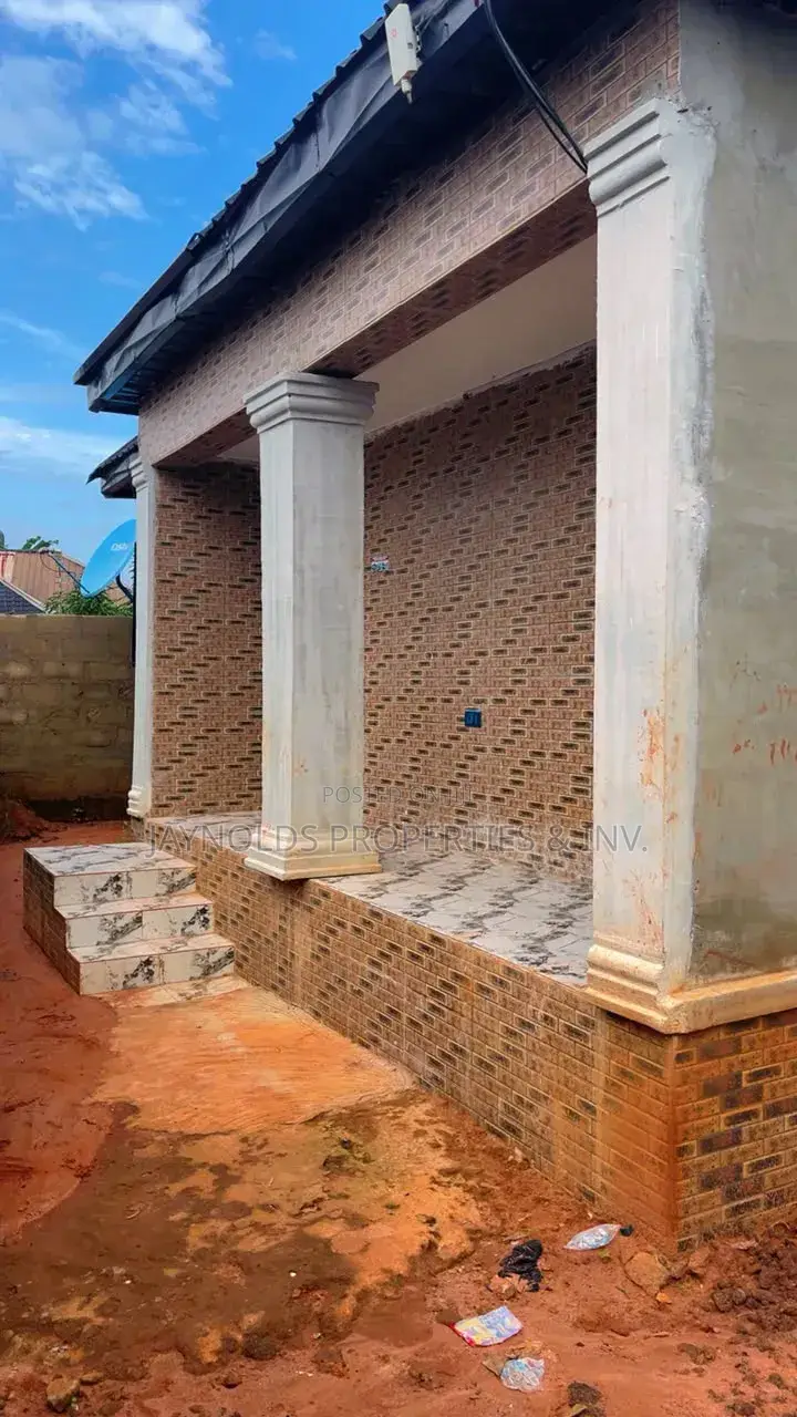 3bdrm Bungalow in Oshimili South for sale in Oshimili South