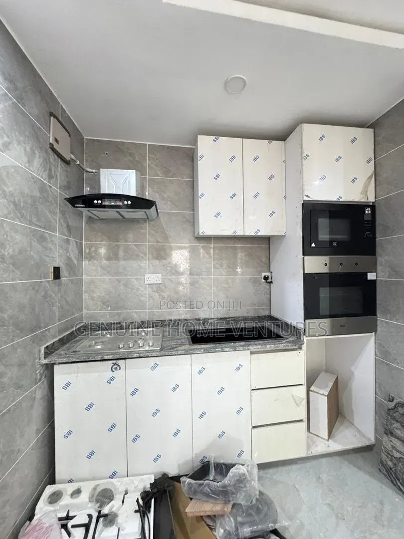 2bdrm Apartment in Alaka/Iponri for sale in Alaka/Iponri