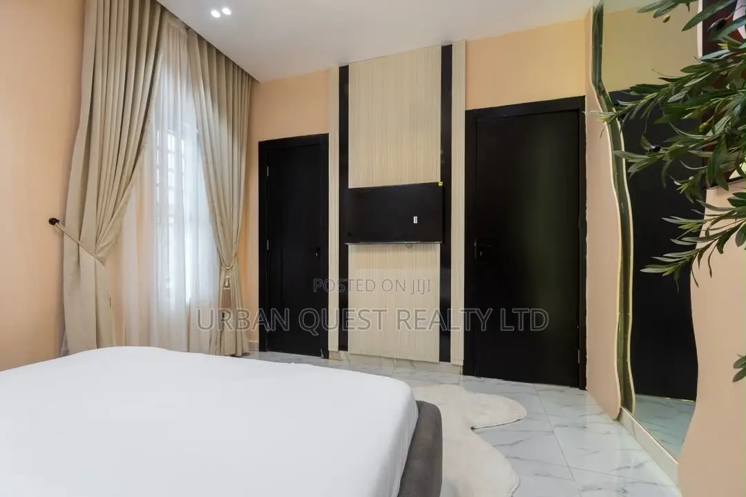 Furnished 2bdrm Apartment in Lekki Phase 1 for sale in Lekki Phase 1