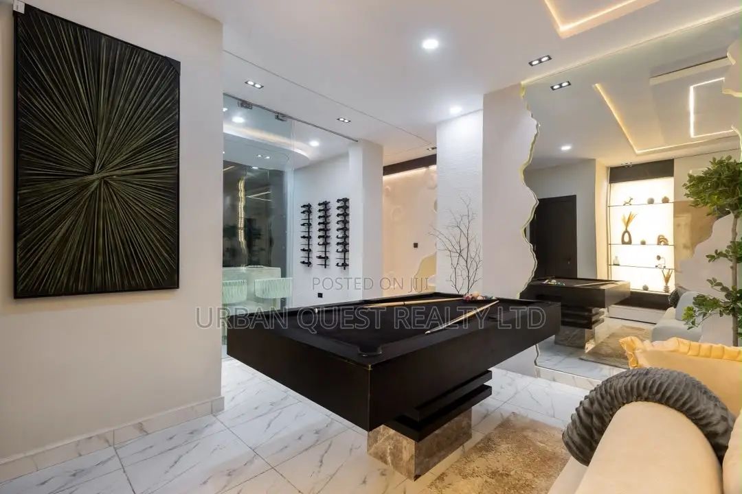 Furnished 2bdrm Apartment in Lekki Phase 1 for sale in Lekki Phase 1