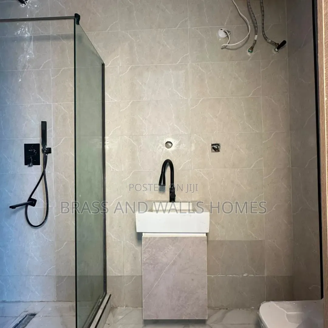 Furnished 1bdrm Apartment in Lekki Phase 1 for sale in Lekki Phase 1