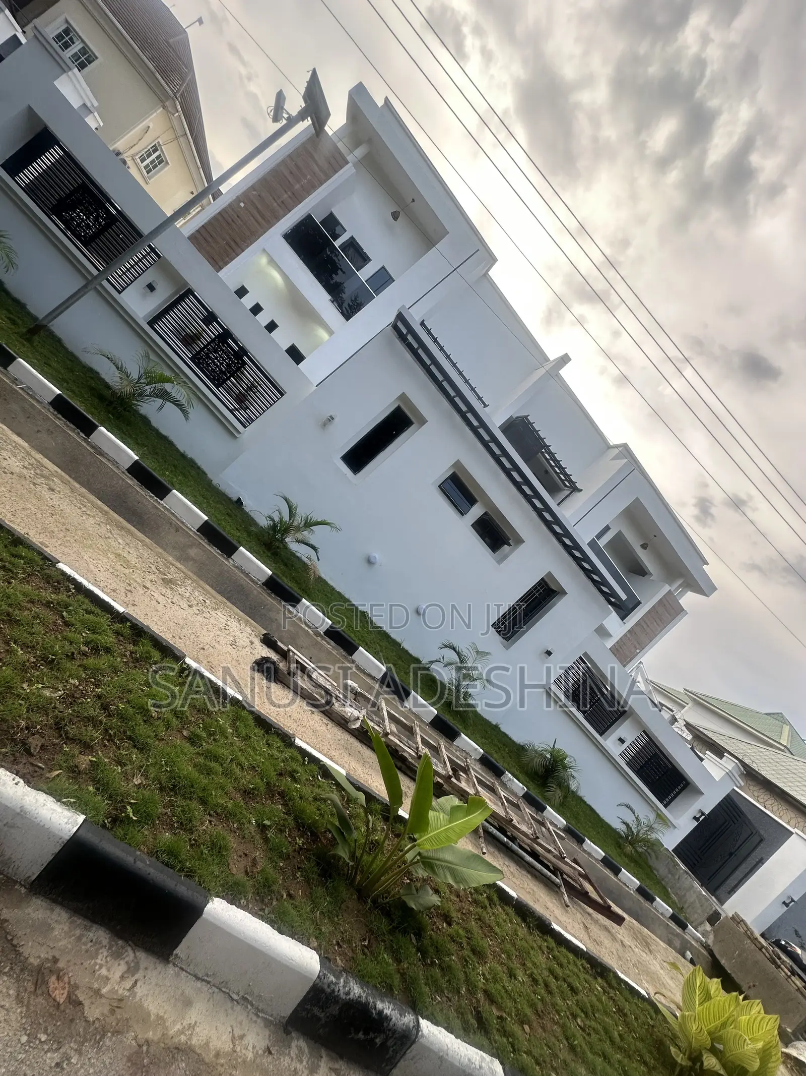 5bdrm Duplex in Gwarimpa Estate By, Gwarinpa for sale in Gwarinpa
