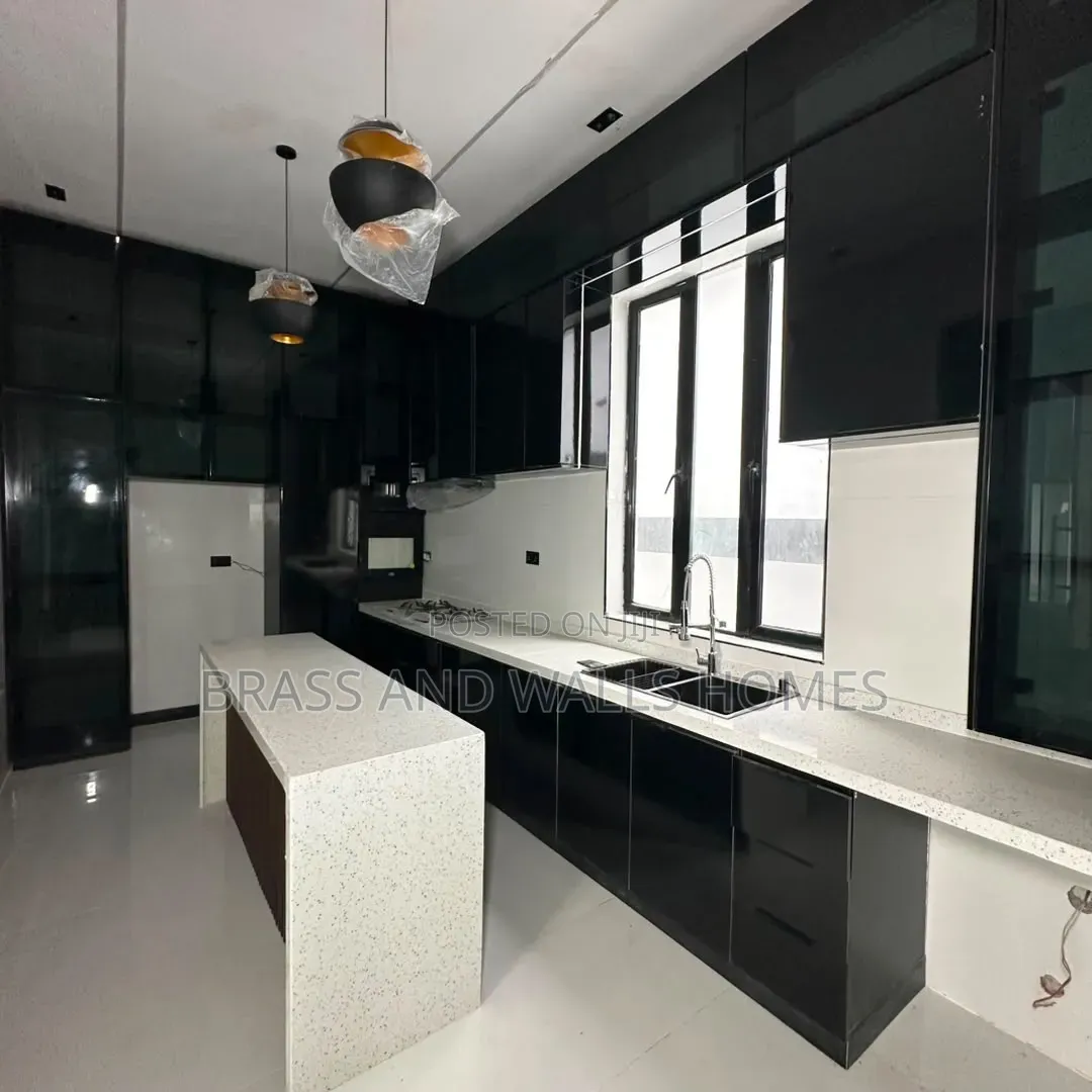 Furnished 5bdrm Duplex in Sangotedo for sale in Sangotedo