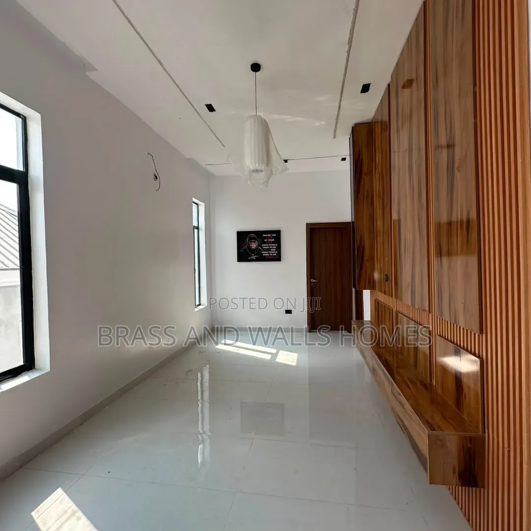 Furnished 5bdrm Duplex in Sangotedo for sale in Sangotedo