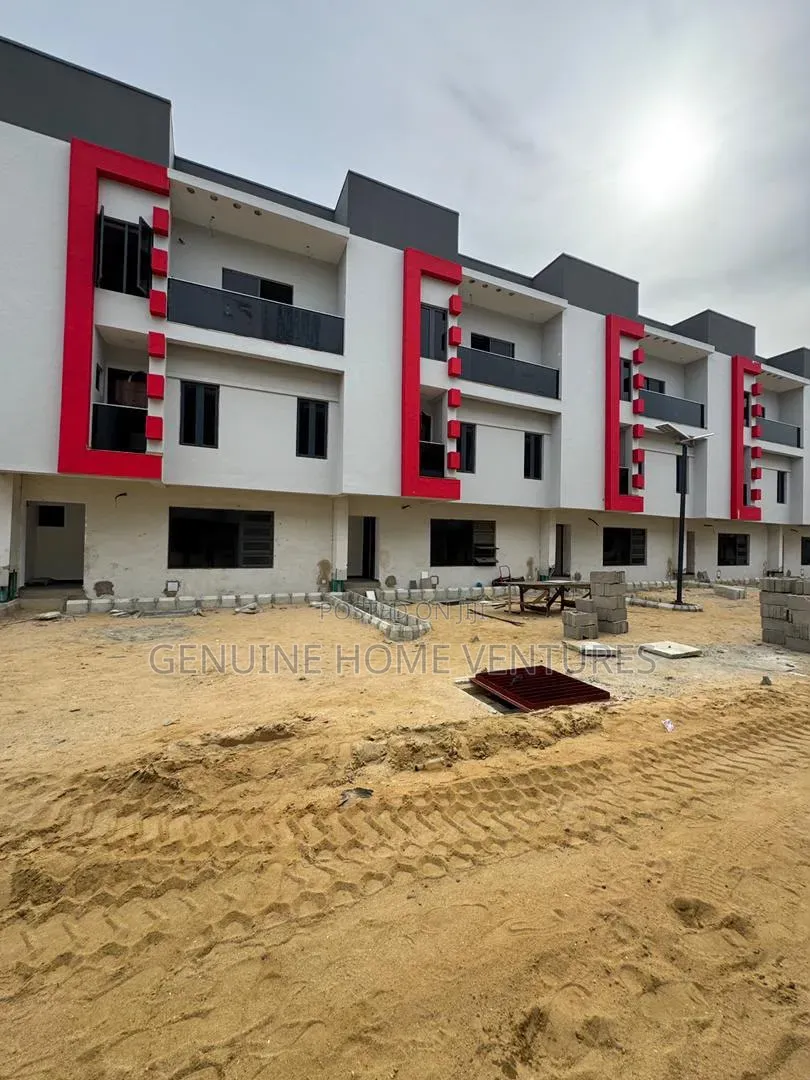 4bdrm Duplex in Ogudu Gra for sale in Ogudu GRA