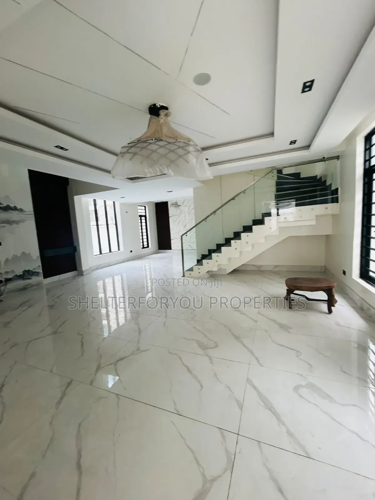 5bdrm Duplex in Lekki Phase 1 for sale in Lekki Phase 1