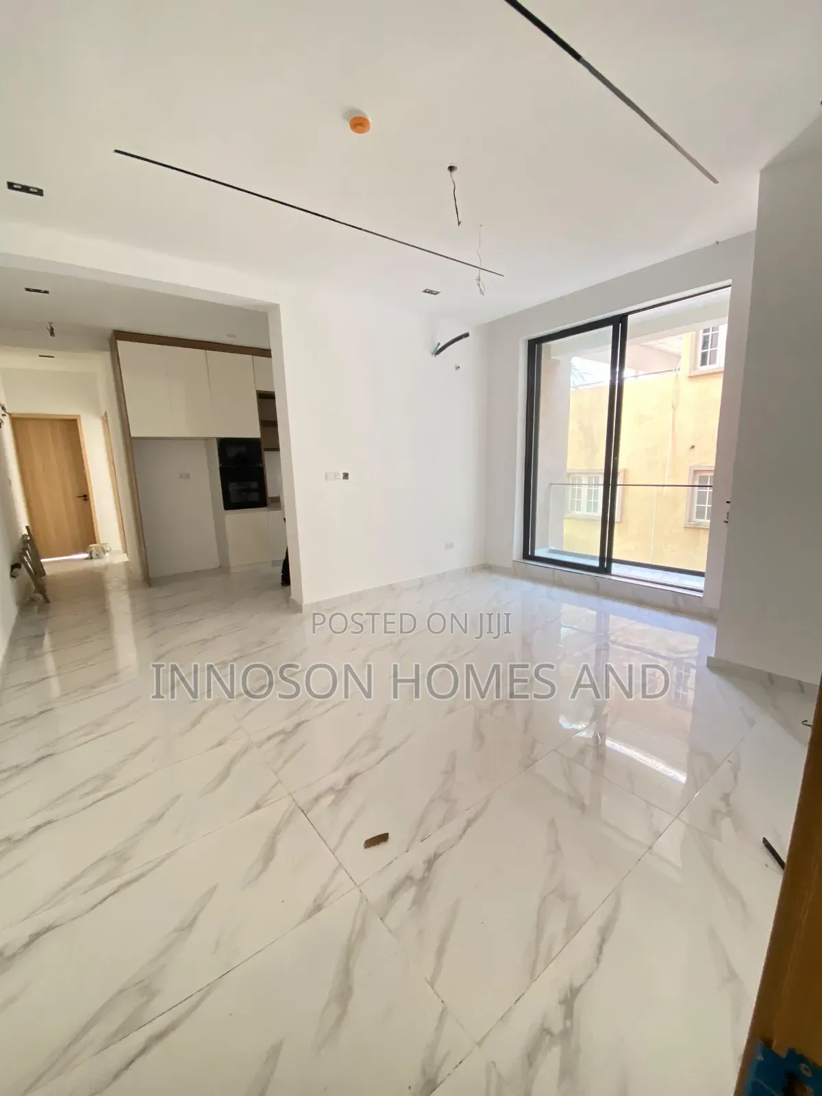 4bdrm Apartment in Ikota for sale in Ikota